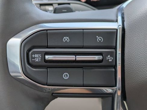 Used 2024 GMC Acadia Denali image 26