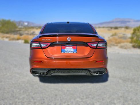 Used 2021 Nissan Maxima SR w/ Sport Mat Group image 4