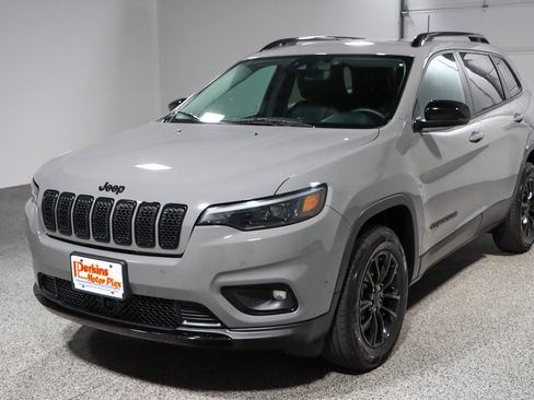 Used 2023 Jeep Cherokee Altitude Lux AWD/4WD image 30