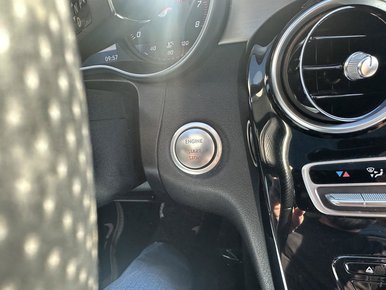 Used 2016 Mercedes-Benz C 300 4MATIC Sedan image 16