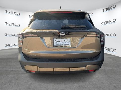 New 2026 Nissan Kicks SV w/ SV Premium Package image 6