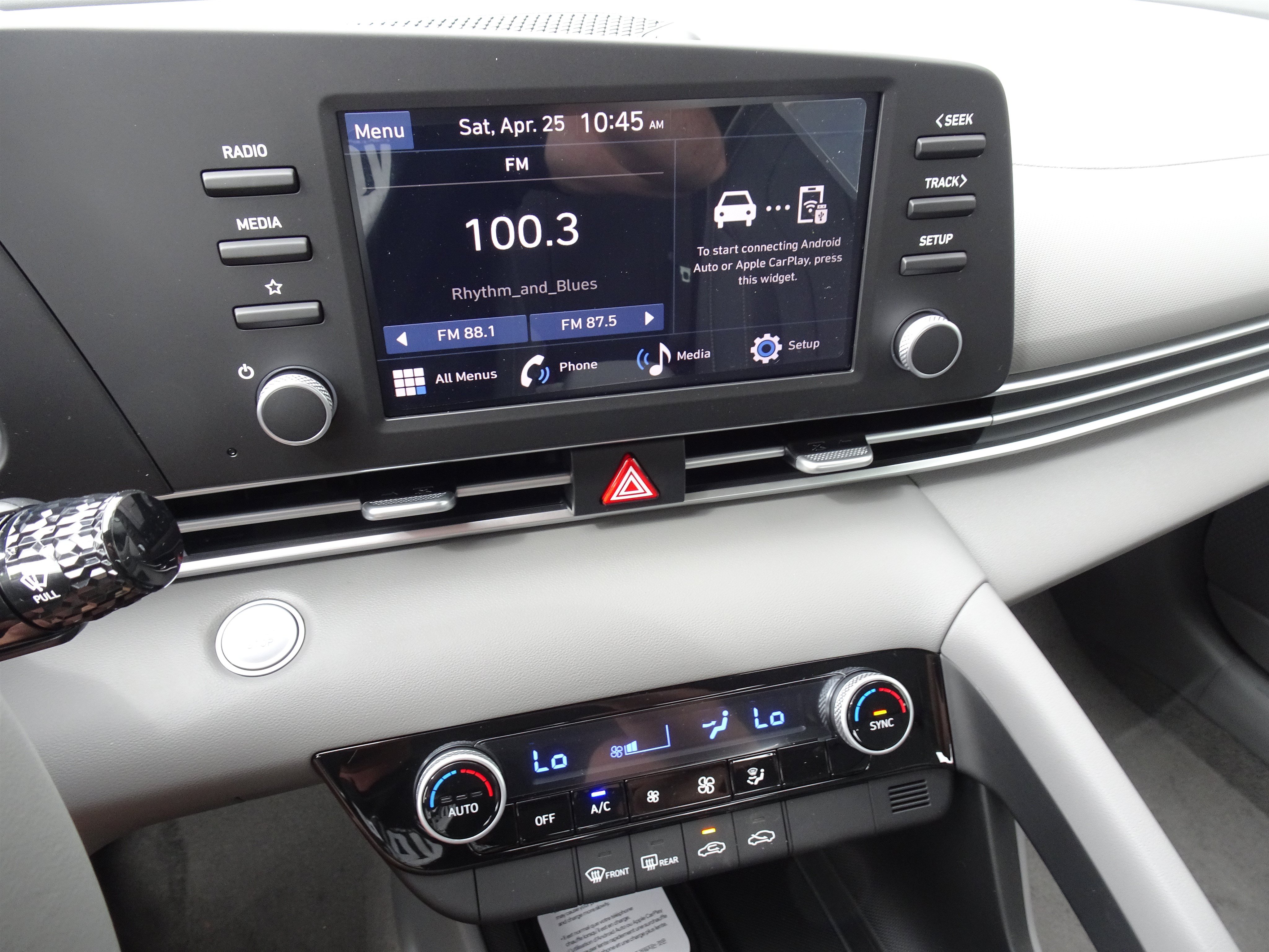 New 2026 Hyundai Elantra Sport FWD image 17