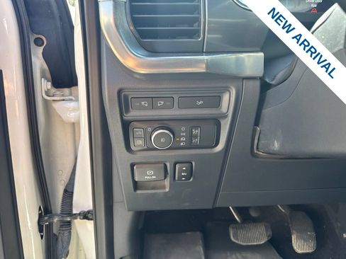 Used 2022 Ford F150 Lariat w/ Equipment Group 502A High AWD/4WD image 19
