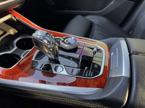 Used 2021 BMW ALPINA XB7 image 20