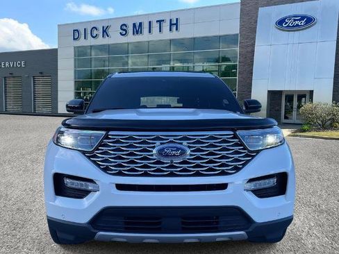 Certified 2022 Ford Explorer Platinum w/ Equipment Group 601A image 2