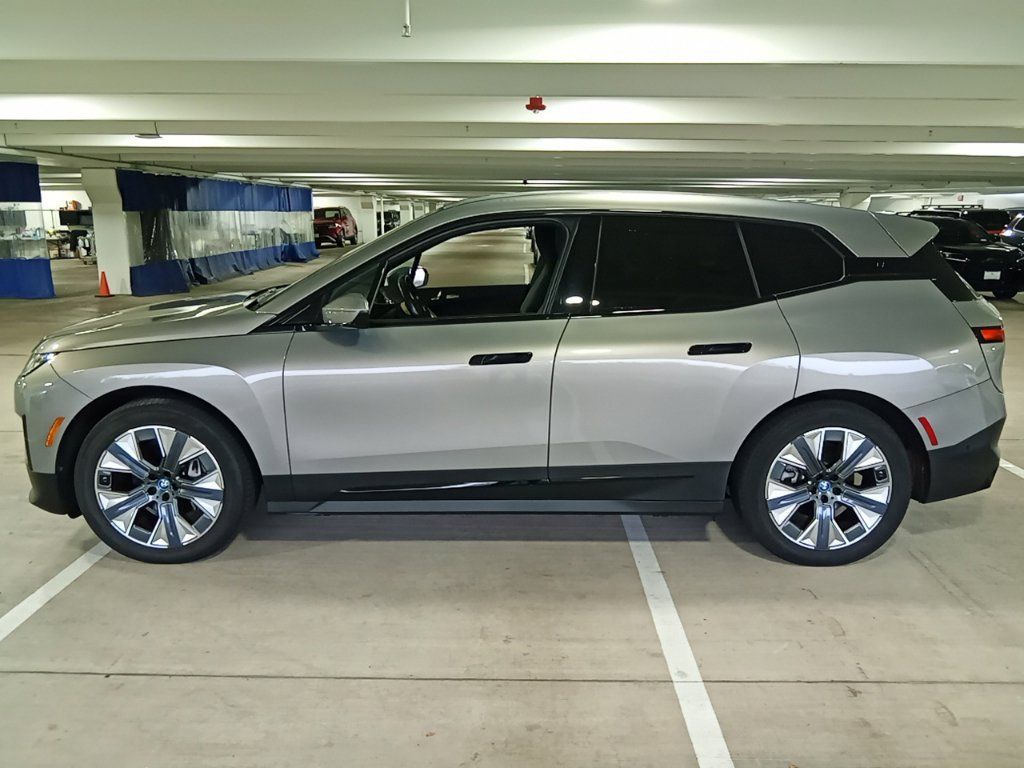 Certified 2024 BMW iX xDrive50 AWD/4WD image 8