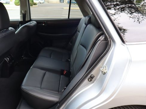 Used 2017 Subaru Outback 3.6R Limited AWD/4WD image 20