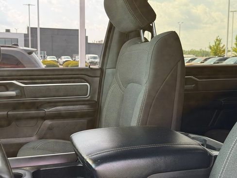 Used 2019 RAM 1500 Big Horn AWD/4WD image 14
