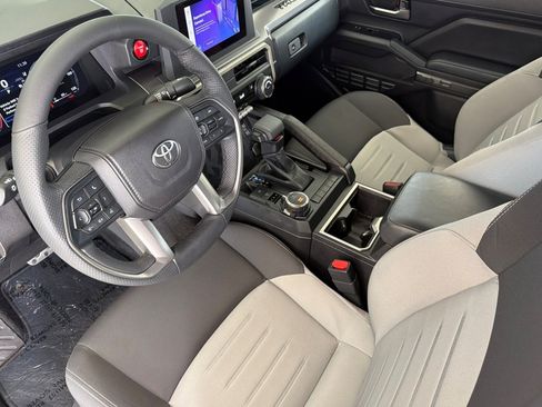 Certified 2026 Toyota Tacoma TRD Sport AWD/4WD image 9