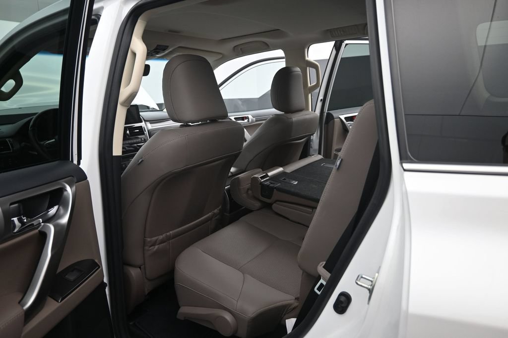 Used 2023 Lexus GX 460 Premium w/ Premium Package AWD/4WD image 26