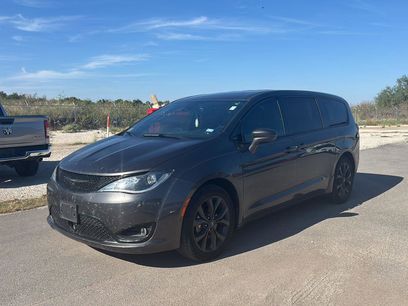 Used 2019 Chrysler Pacifica Touring Plus w/ Advanced Safetytec Group