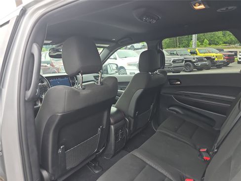Used 2025 Dodge Durango GT w/ Blacktop Package AWD/4WD image 16