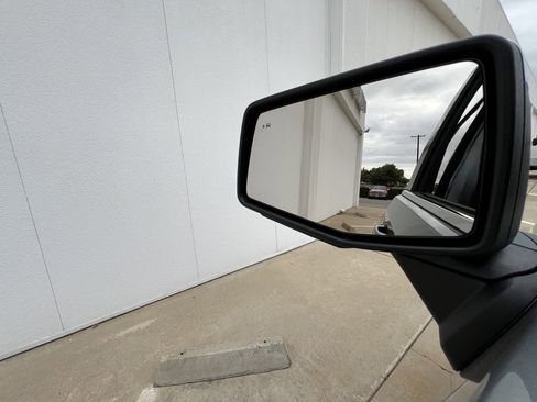 New 2026 GMC Sierra 1500 SLE w/ Preferred Package image 34