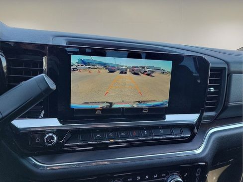 Used 2025 GMC Sierra 1500 SLT AWD/4WD image 16