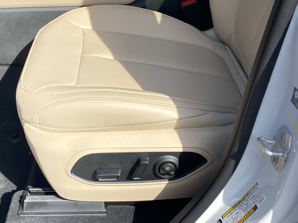 New 2027 Jeep Grand Cherokee Limited AWD/4WD image 9