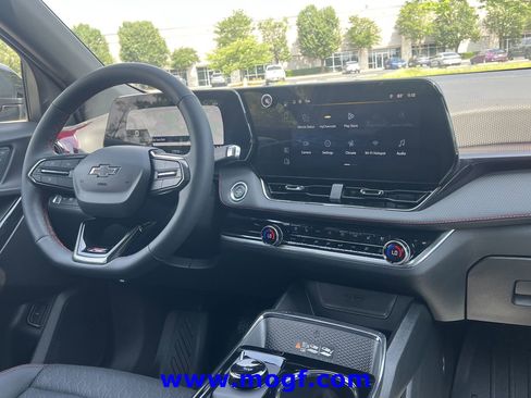 Used 2026 Chevrolet Equinox RS w/ Convenience Package III AWD/4WD image 6