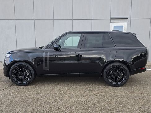 New 2026 Land Rover Range Rover SE AWD/4WD image 3