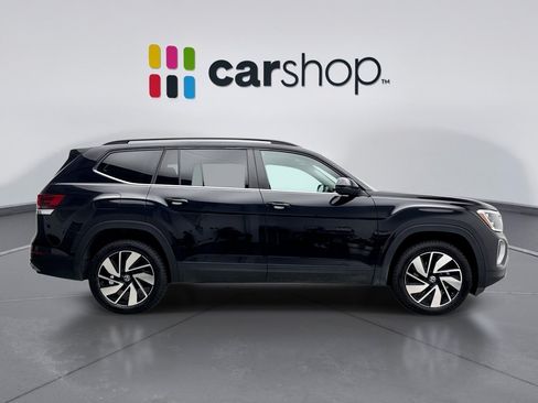 Used 2025 Volkswagen Atlas SE AWD/4WD image 6