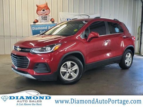 Used 2019 Chevrolet Trax LT w/ LT Convenience Package FWD image 1