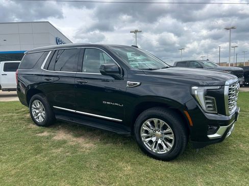 Used 2025 GMC Yukon Denali AWD/4WD image 14