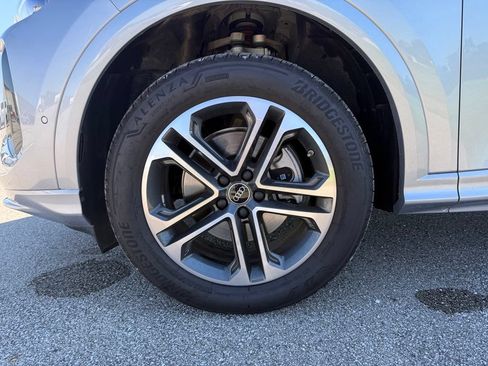 Used 2025 Audi Q5 Premium Plus AWD/4WD image 14