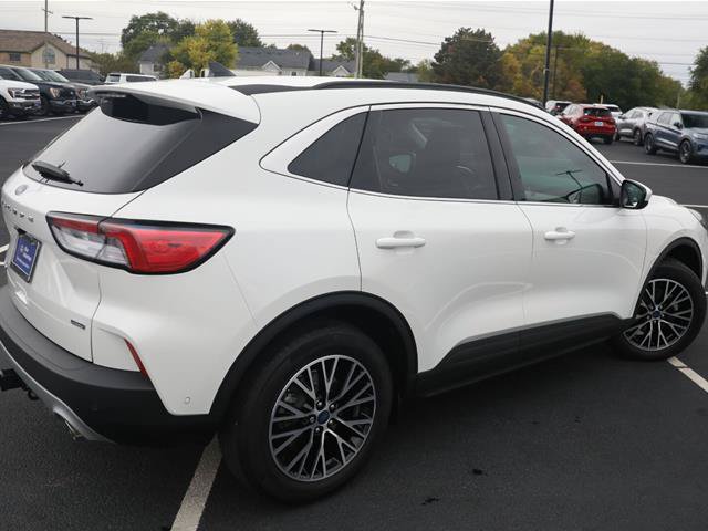 Certified 2022 Ford Escape Titanium w/ Titanium Premium Package FWD image 2