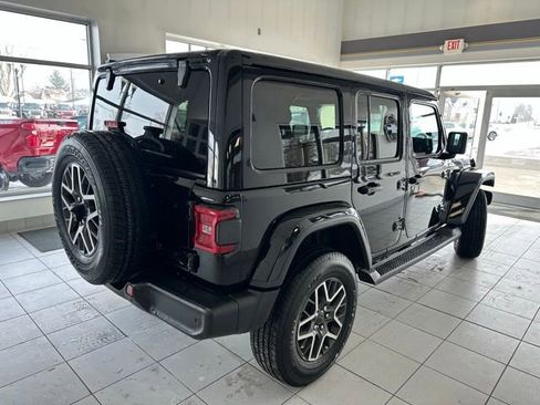 Used 2025 Jeep Wrangler Sahara w/ Safety Group image 4