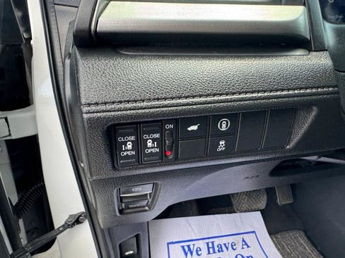 Used 2022 Honda Odyssey EX-L image 25