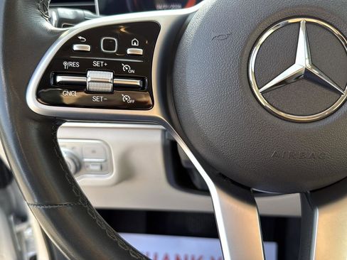 Used 2020 Mercedes-Benz GLE 450 4MATIC image 17