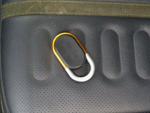 Used 2024 Rivian R1S Adventure image 56