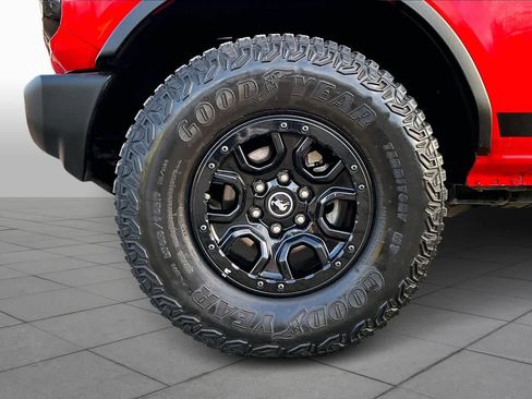 Used 2022 Ford Bronco Wildtrak image 23