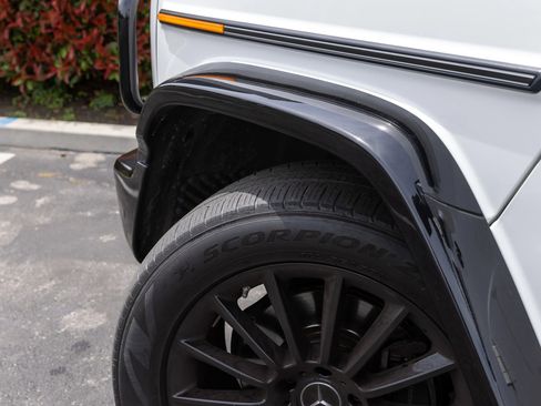 Used 2021 Mercedes-Benz G 550 image 11