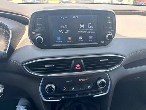 Used 2019 Hyundai Santa Fe SE FWD image 9