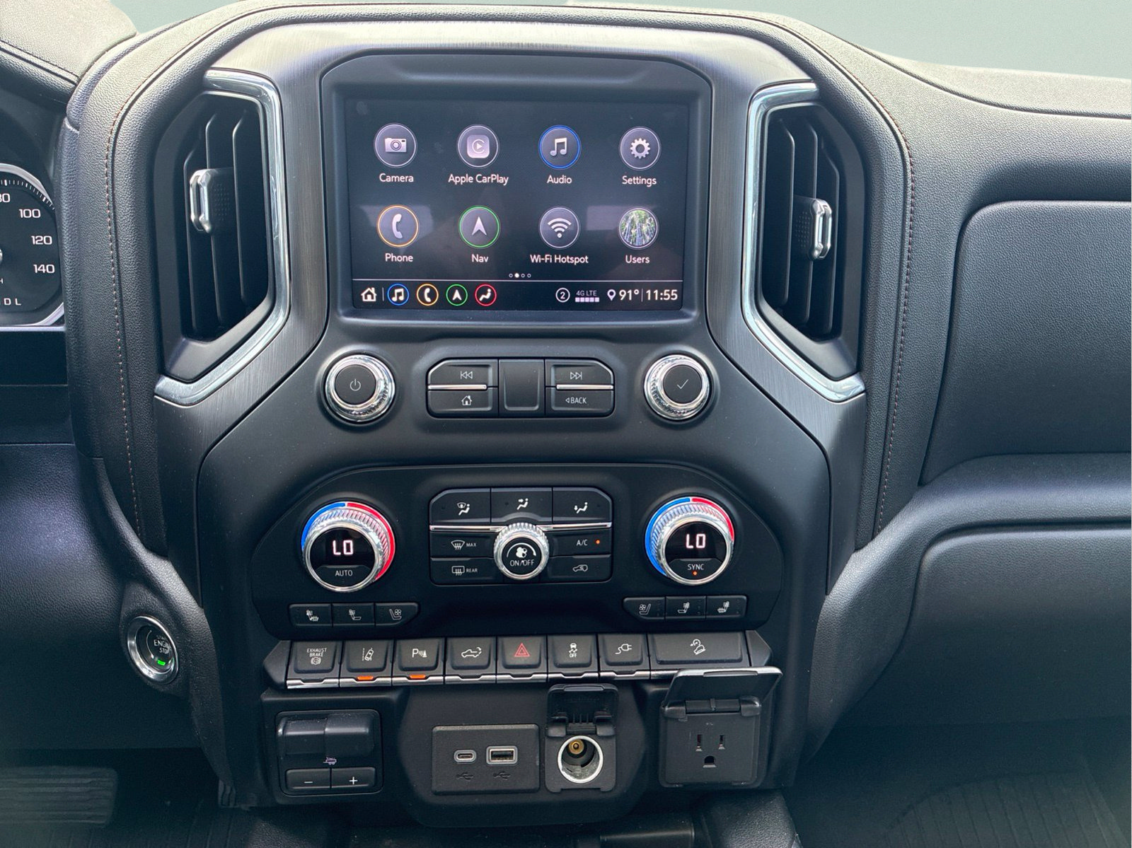 Used 2020 GMC Sierra 2500 AT4 w/ AT4 Premium Package AWD/4WD image 17