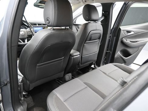 Used 2022 Buick Encore GX Preferred w/ Cold Weather Comfort Package image 15