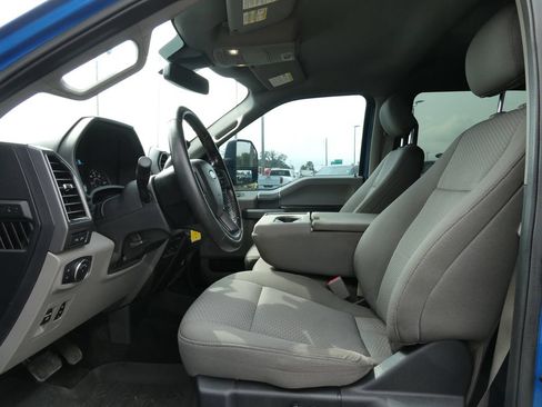 Used 2019 Ford F150 XLT w/ Equipment Group 302A Luxury AWD/4WD image 20