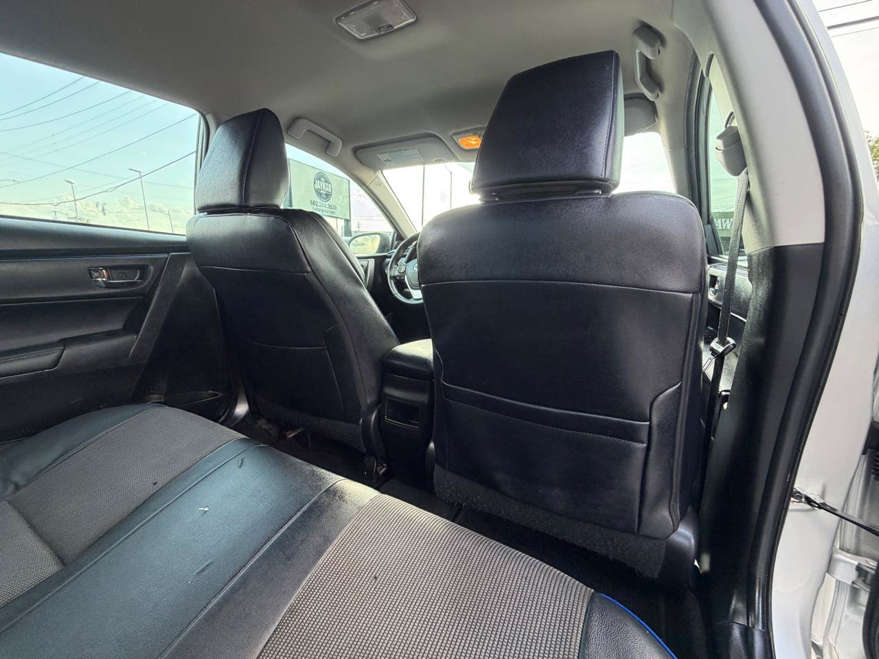 Used 2018 Toyota Corolla SE FWD image 13