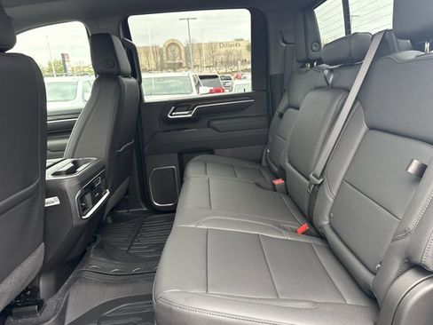 New 2026 GMC Sierra 2500 SLT w/ SLT Premium Package AWD/4WD image 18