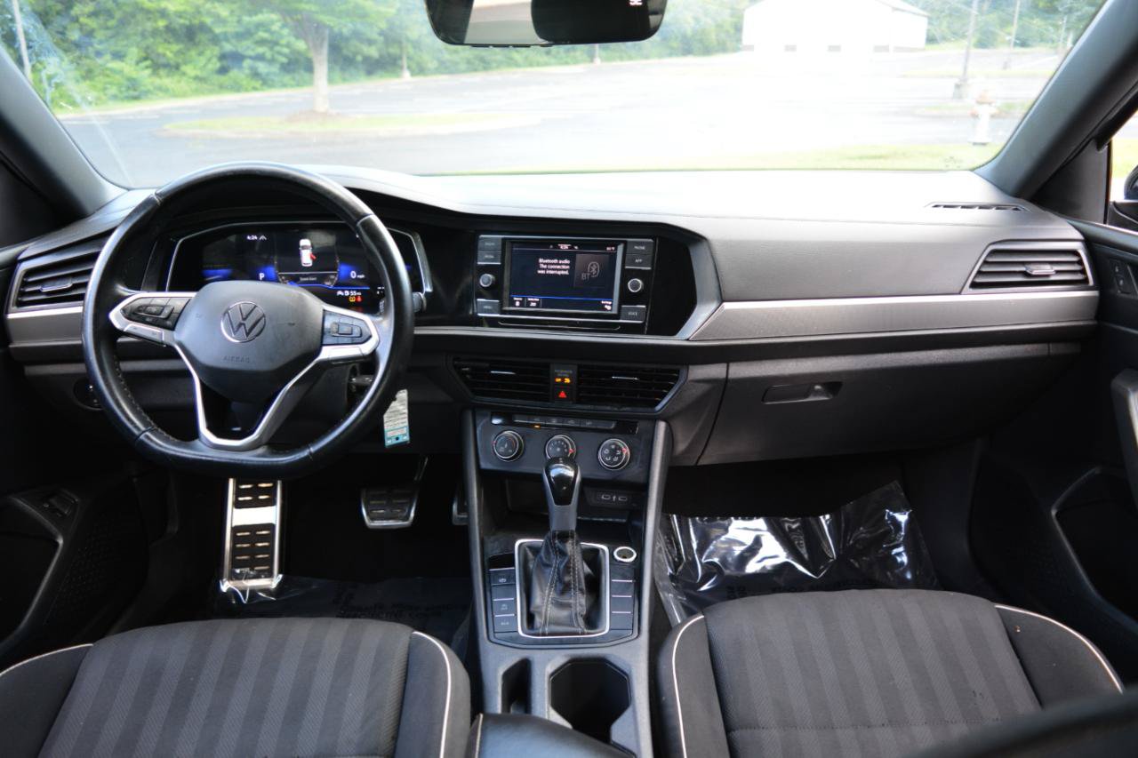 Used 2023 Volkswagen Jetta Sport FWD image 19