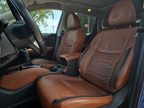 Used 2018 Nissan Rogue SL w/ Premium Package FWD image 13