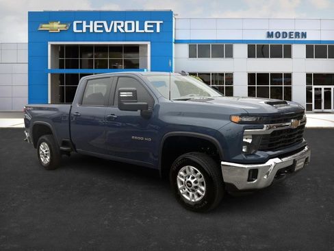 Certified 2025 Chevrolet Silverado 2500 LT image 6