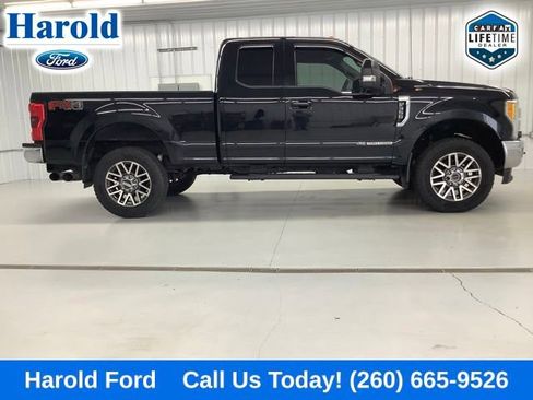 Used 2017 Ford F350 Lariat w/ Lariat Value Package AWD/4WD image 6