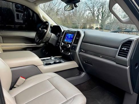 Used 2020 Ford Expedition XLT w/ Equipment Group 202A image 24