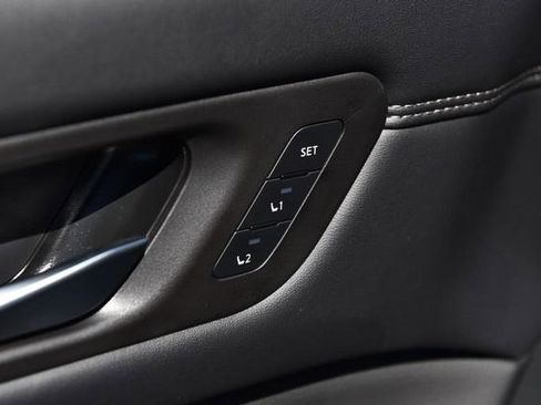 New 2026 Nissan Pathfinder Platinum image 10