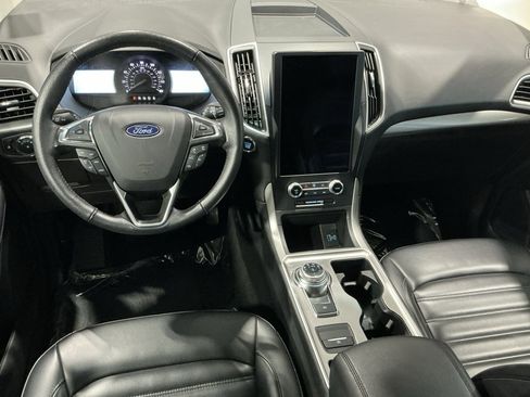 Used 2024 Ford Edge SEL image 17