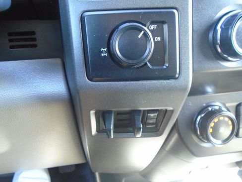 Used 2019 Ford F250 XL w/ Power Equipment Group RWD image 16