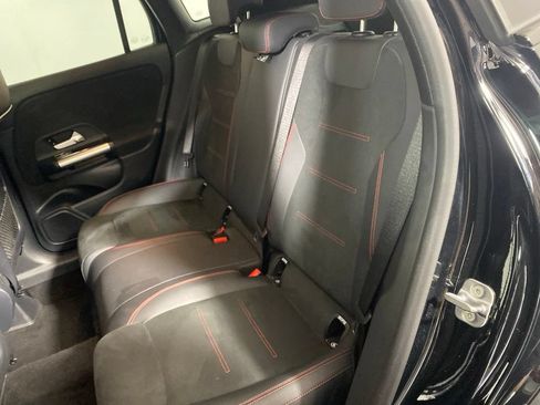 Used 2023 Mercedes-Benz GLA 250 4MATIC image 13