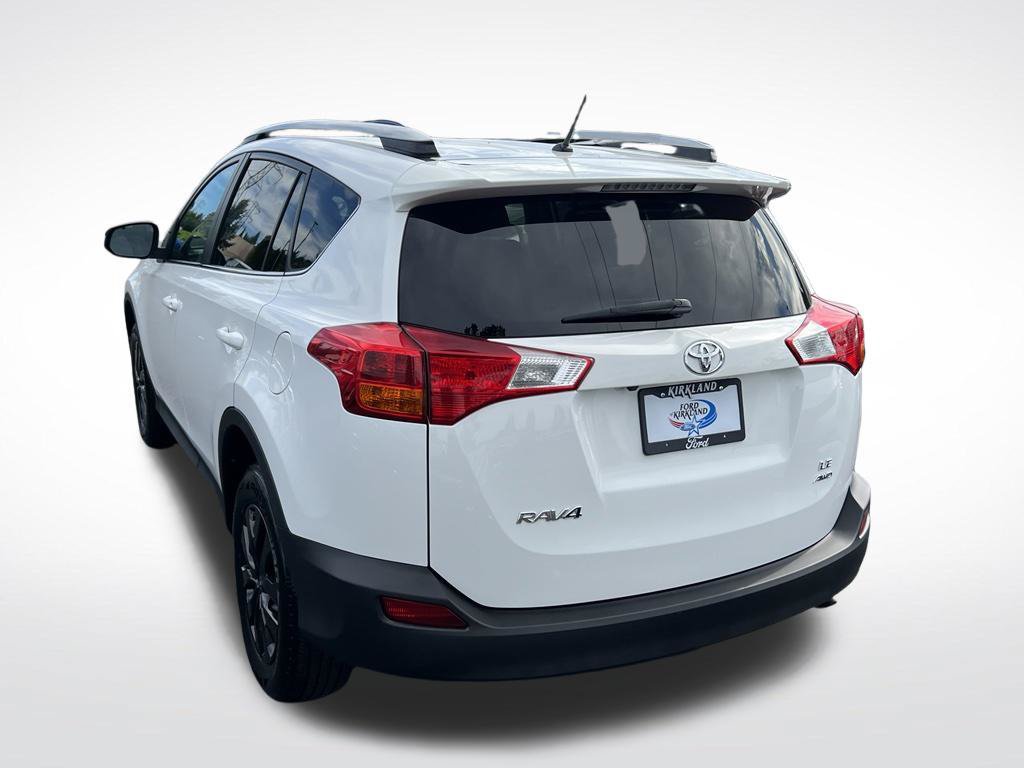 Used 2015 Toyota RAV4 LE AWD/4WD image 9
