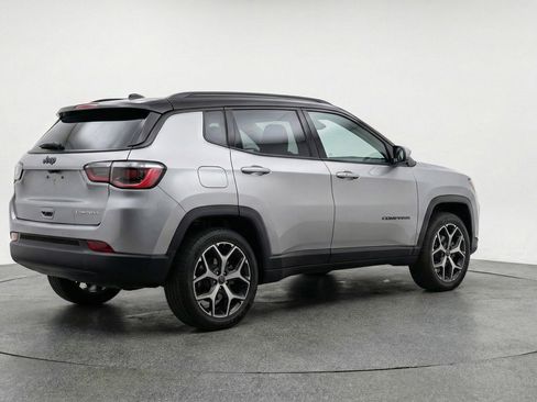Used 2025 Jeep Compass Limited AWD/4WD image 7
