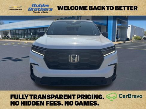 Used 2025 Honda Pilot Sport image 2